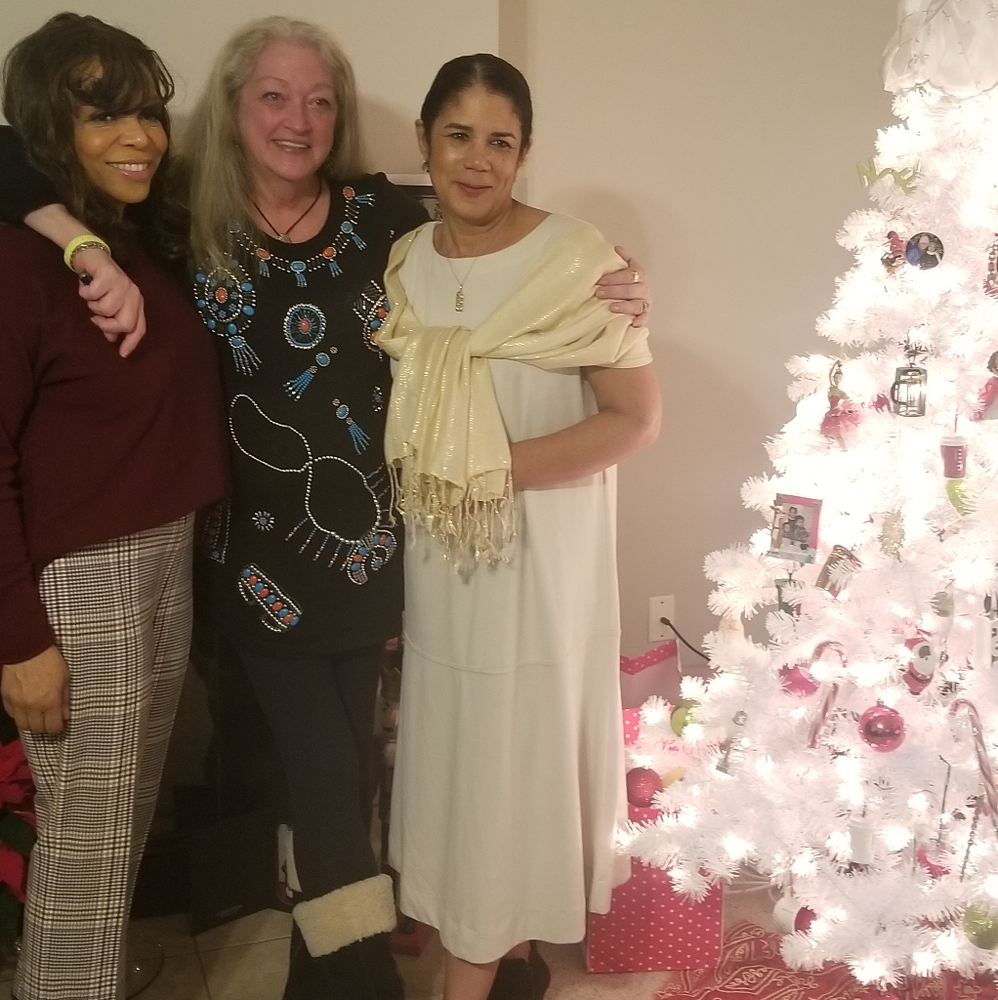 Meet your Posher, Jeanne & Gena (my Sis) - Picture 9 of 16